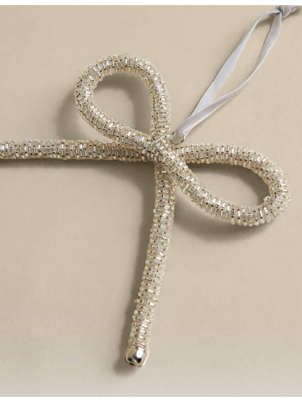 Marks & Spencer Závesná ozdoba s korálikmi Marks & Spencer strieborná