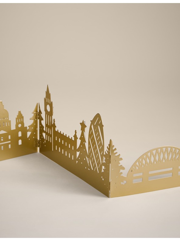 Marks & Spencer Rozsvietená londýnska dekorácia Marks & Spencer viacfarebná