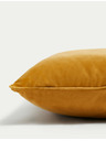 Marks & Spencer Zamatový vankúšik s lemovaním Marks & Spencer žltá