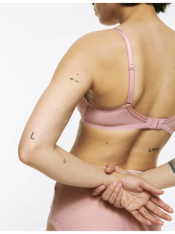 Marks & Spencer Čipkovaná podprsenka Jasmine, plný košíček, bez kostíc (A–E) Marks & Spencer ružová