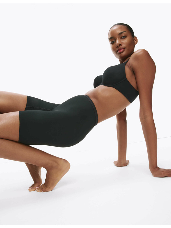 Marks & Spencer Sada 2 ks mierne sťahujúcich nohavičkových nohavičiek Marks & Spencer čierna