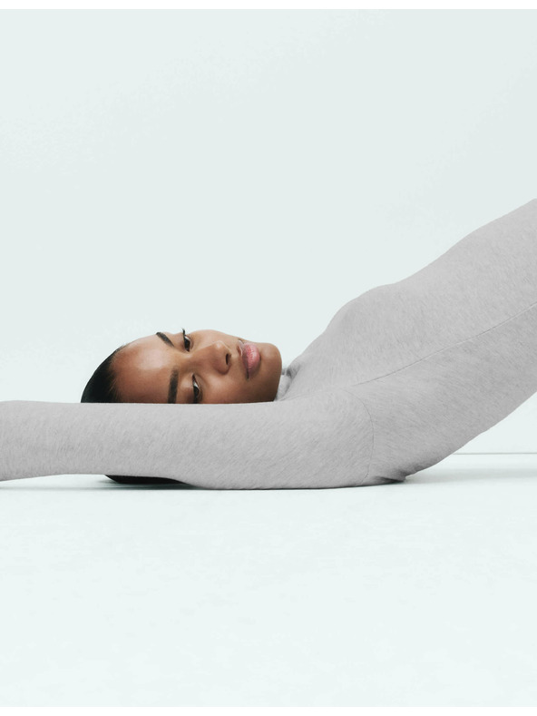 Marks & Spencer Termo top s výstrihom ku krku, s technológiou Heatgen™, stredná hrejivosť Marks & Spencer sivá