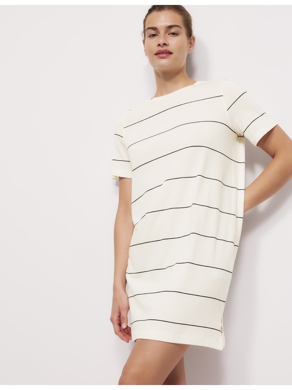 Marks & Spencer Pruhovaná nočná košieľka s technológiou Cool Comfort™ Marks & Spencer smotanová