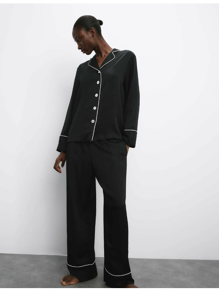 Marks & Spencer Saténová pyžamová súprava s chlopňami Marks & Spencer čierna