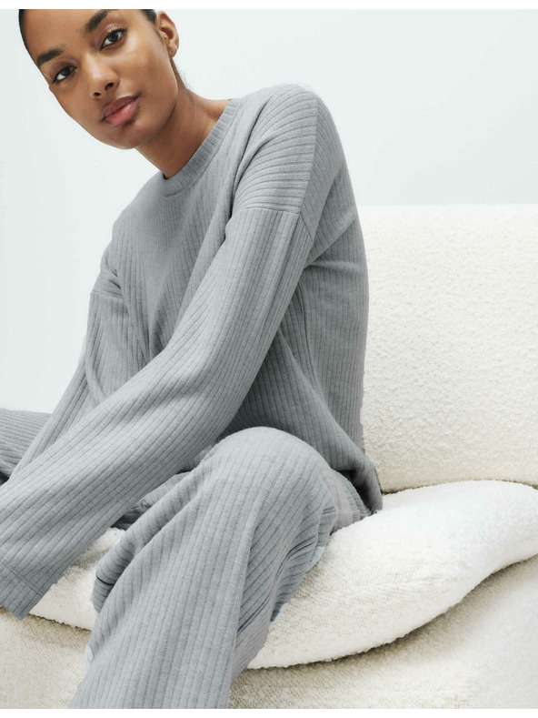 Marks & Spencer Rebrovaný pyžamový top s výstrihom ku krku a dlhými rukávmi Marks & Spencer sivá