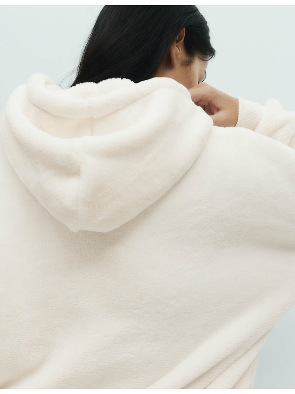 Marks & Spencer Domáca mikina s kožušinovým flísom a kapucňou Marks & Spencer smotanová