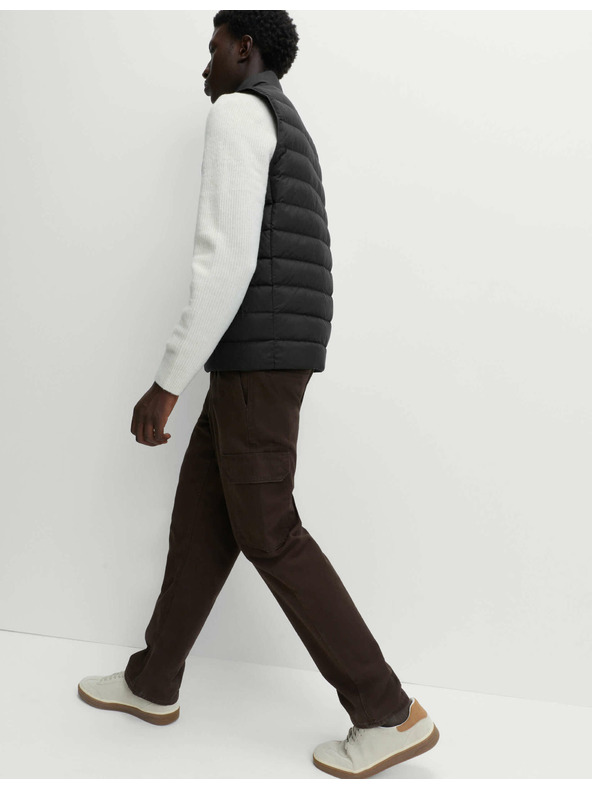 Marks & Spencer Ľahká vesta polstrovaná perím a prachovým perím Marks & Spencer čierna