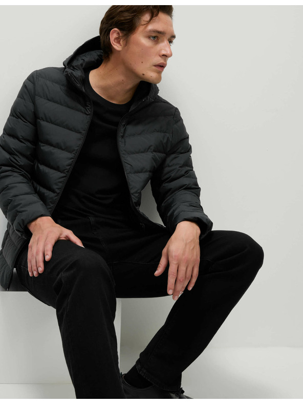 Marks & Spencer Ľahká bunda s perím a prachovým perím Marks & Spencer čierna