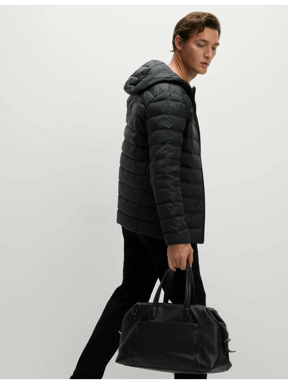 Marks & Spencer Ľahká bunda s perím a prachovým perím Marks & Spencer čierna