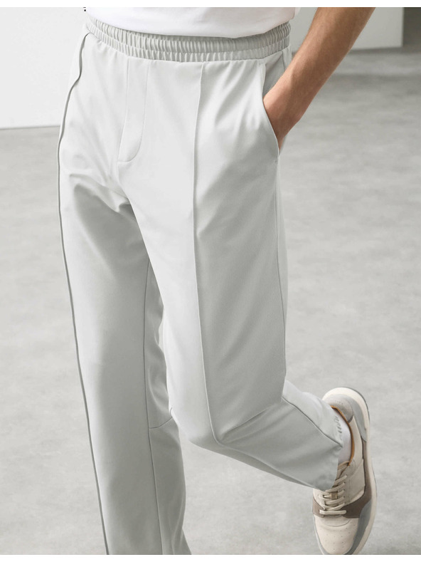 Marks & Spencer Funkčné tepláky s elastickým pásom Marks & Spencer šedá