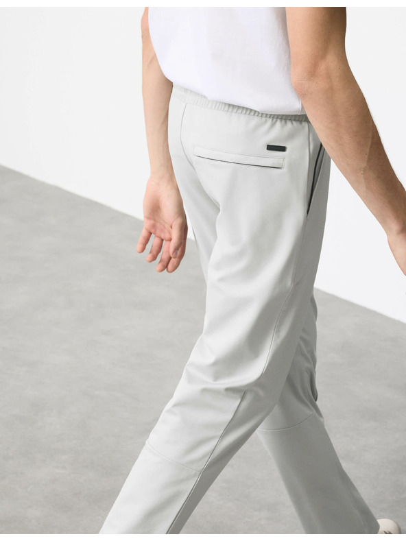 Marks & Spencer Funkčné tepláky s elastickým pásom Marks & Spencer šedá