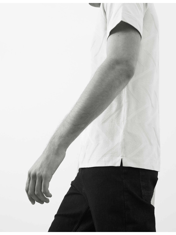 Marks & Spencer Polotričko s geometrickým potlačou, zo 100% bavlny Marks & Spencer smotanová