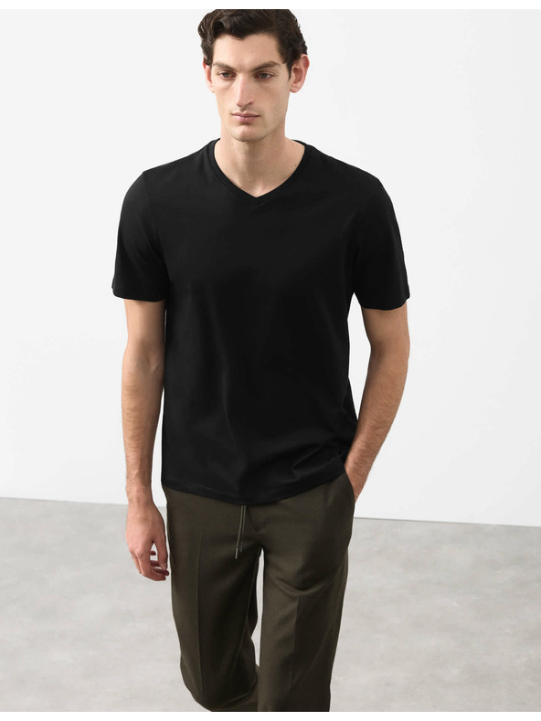Marks & Spencer Tričko s výstrihom do V, z čistej bavlny Supima® Marks & Spencer čierna