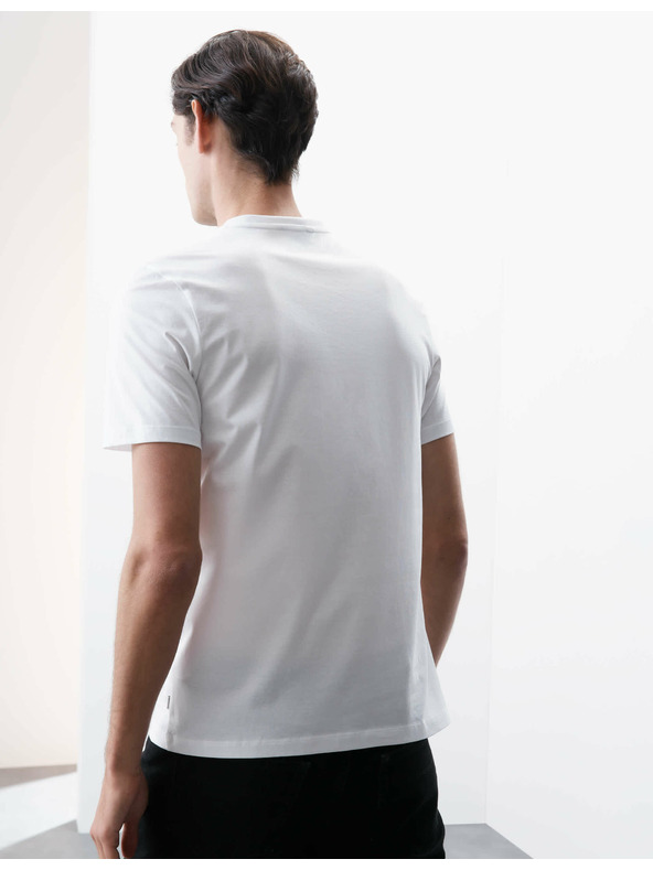 Marks & Spencer Tričko s výstrihom do V, z čistej bavlny Supima® Marks & Spencer biela