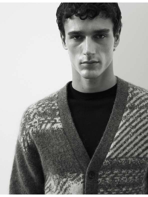 Marks & Spencer Kockovaný kardigán s vysokým podielom vlny merino a mohérom Marks & Spencer sivá