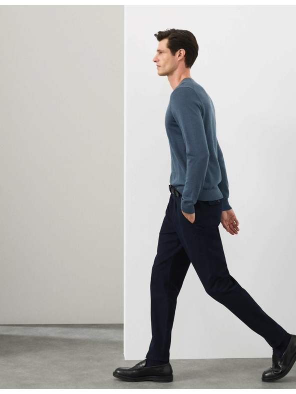 Marks & Spencer Sveter s výstrihom do V z čistej mimoriadne jemnej vlny merino Marks & Spencer námorná modrá