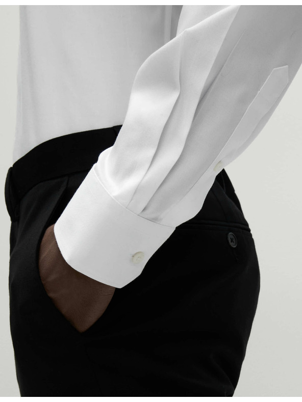 Marks & Spencer Košeľa z bavlny klasického strihu s nežehliaceou úpravou Marks & Spencer biela