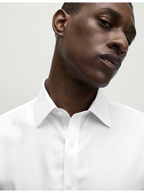 Marks & Spencer Košeľa z bavlny klasického strihu s nežehliaceou úpravou Marks & Spencer biela