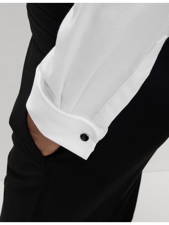 Marks & Spencer Košeľové šaty úzkeho strihu z luxusnej bavlny s dvojitou manžetou Marks & Spencer biela