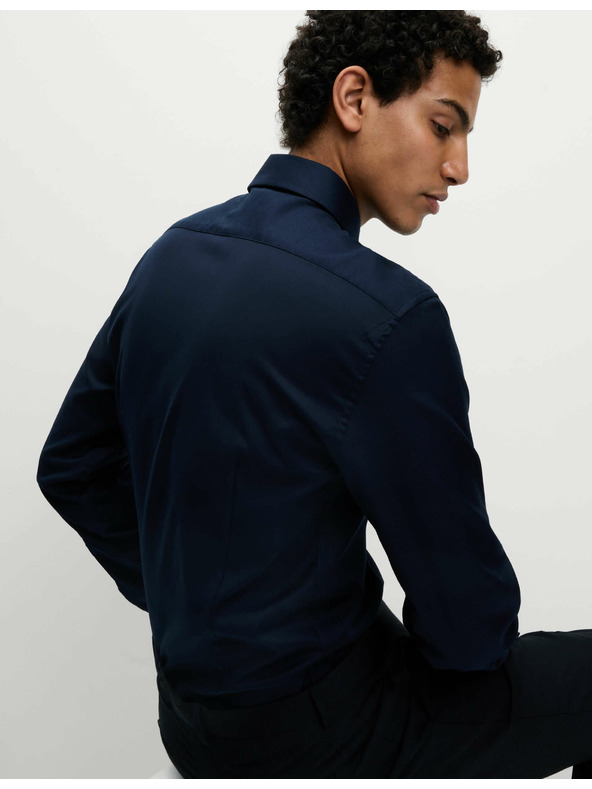 Marks & Spencer Keprová košeľa úzkeho strihu z luxusnej bavlny s dvojitou manžetou Marks & Spencer námorná modrá