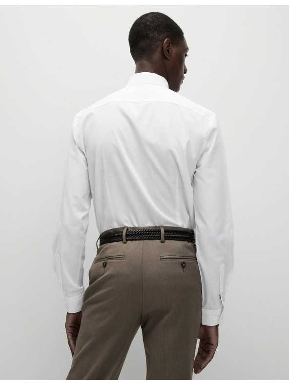 Marks & Spencer Košeľa úzkeho strihu zo zmesi bavlny s nežehliacou úpravou Marks & Spencer biela