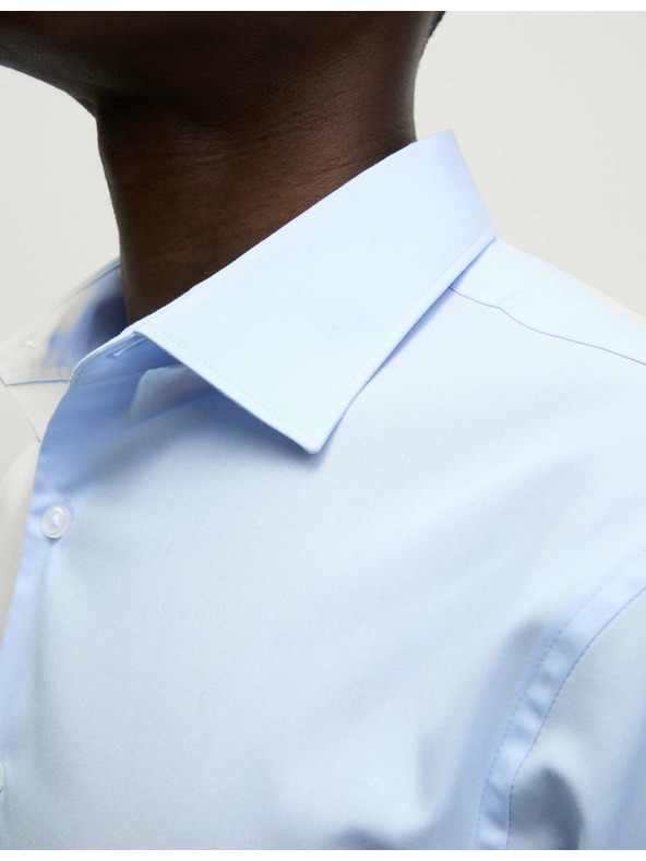 Marks & Spencer Košeľa úzkeho strihu zo zmesi bavlny s nežehlivou úpravou Marks & Spencer modrá