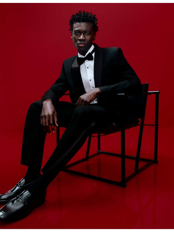 Marks & Spencer Smokingové nohavice úzkeho strihu s elastanom Marks & Spencer čierna