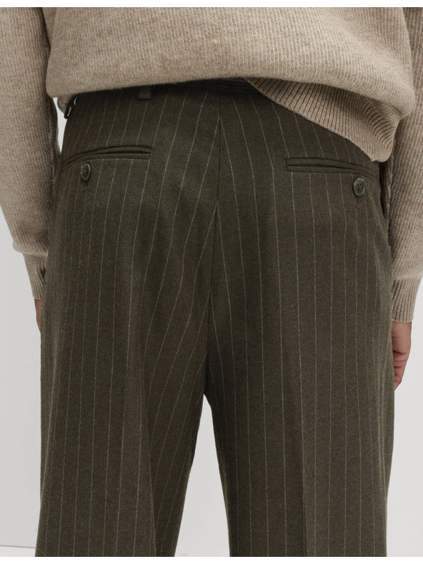 Marks & Spencer Hladké nohavice voľného strihu s jemnými pásikmi Marks & Spencer hnedá