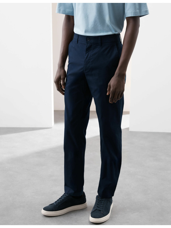 Marks & Spencer Super ľahké chino nohavice, normálny strih Marks & Spencer námorná modrá