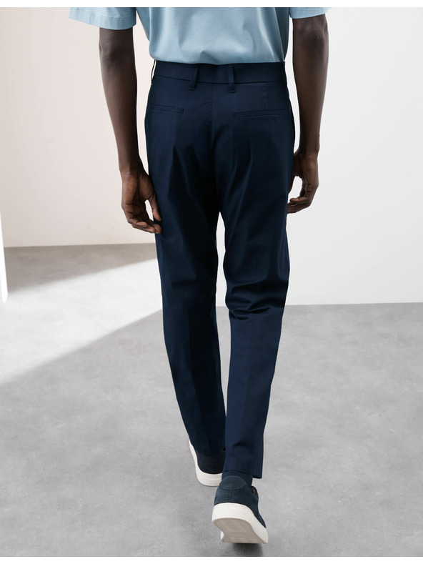 Marks & Spencer Super ľahké chino nohavice, normálny strih Marks & Spencer námorná modrá