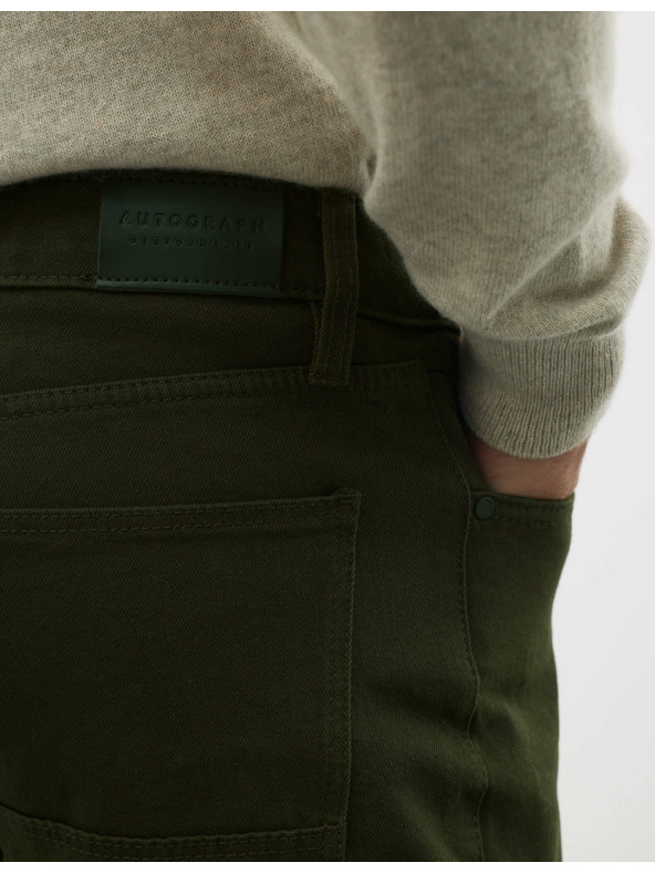 Marks & Spencer Strečové džínsy úzkeho strihu so 360 pružnosťou Marks & Spencer zelená