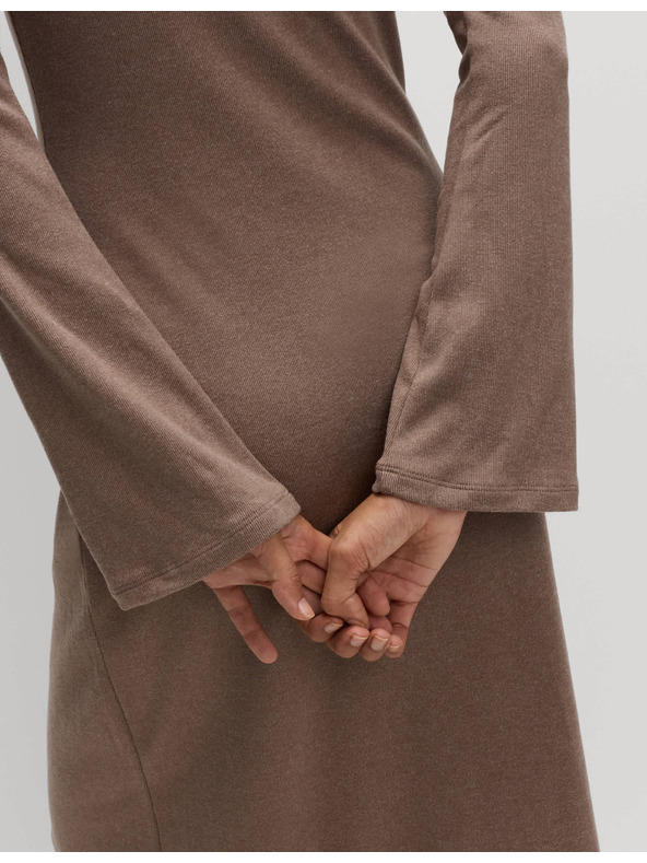 Marks & Spencer Žerzejové pohodlné midi puzdrové šaty Marks & Spencer smotanová