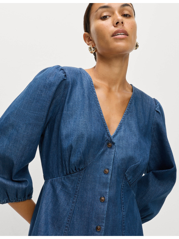 Marks & Spencer Džínsové neformálne midi šaty s výstrihom do V, zvýrazneným pásom a viazačkou Marks & Spencer námorná modrá