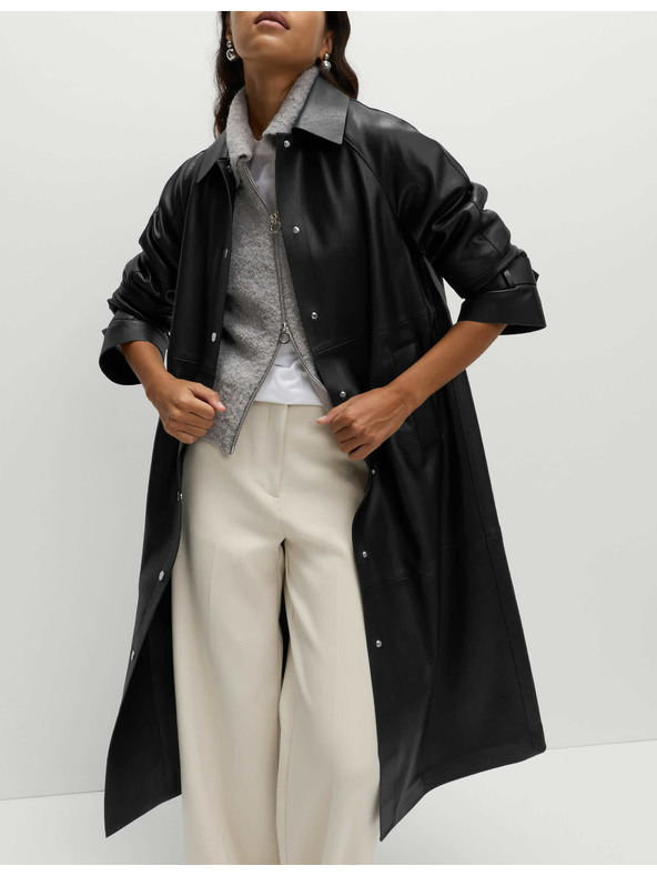 Marks & Spencer Dlhý kabát z umelej kože s golierom Marks & Spencer čierna