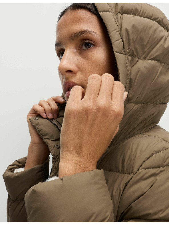 Marks & Spencer Prikrývkový povlak z peria a prachovej perie s kapucňou Marks & Spencer zelená