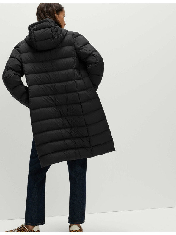 Marks & Spencer Prikrývkový povlak z peria a prachovej perie s kapucňou Marks & Spencer čierna