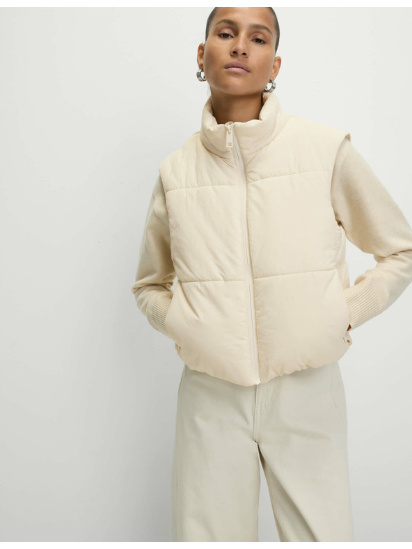 Marks & Spencer Krátka prešívaná vesta s technológiou Thermowarmth™ Marks & Spencer béžová