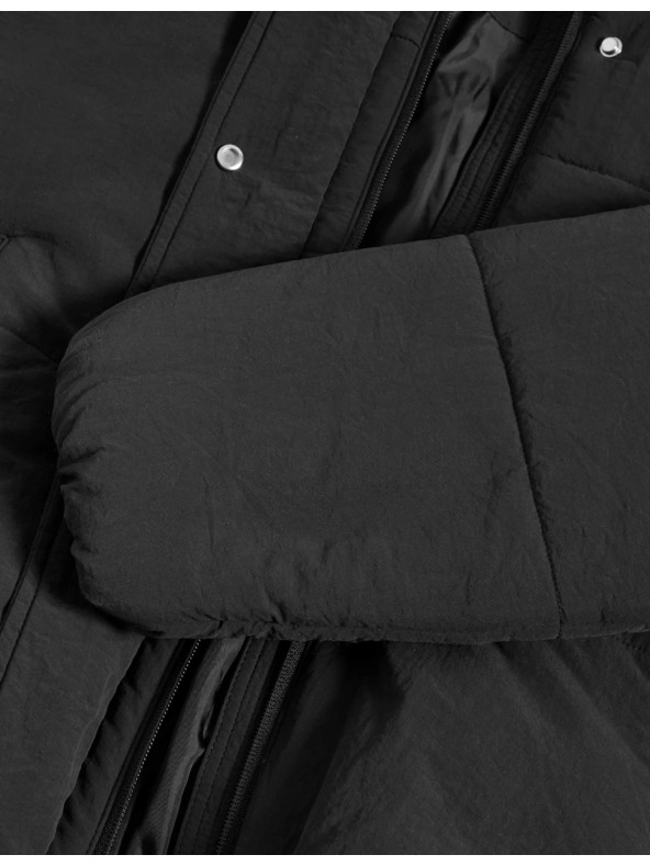 Marks & Spencer Prešívaná bunda s kapucňou s technológiou Thermowarmth™ Marks & Spencer čierna