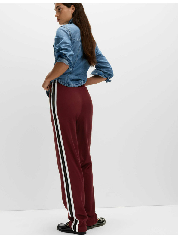 Marks & Spencer Retro tepláky s prúžkami na stranách a s vysokým podielom bavlny Marks & Spencer červená