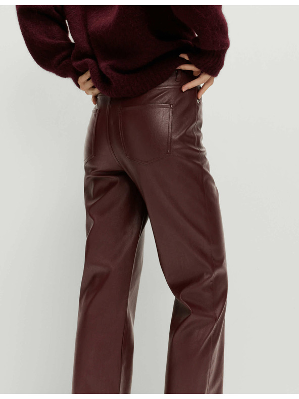 Marks & Spencer Nohavice z umelej kože s rovnými nohavicami Marks & Spencer červená