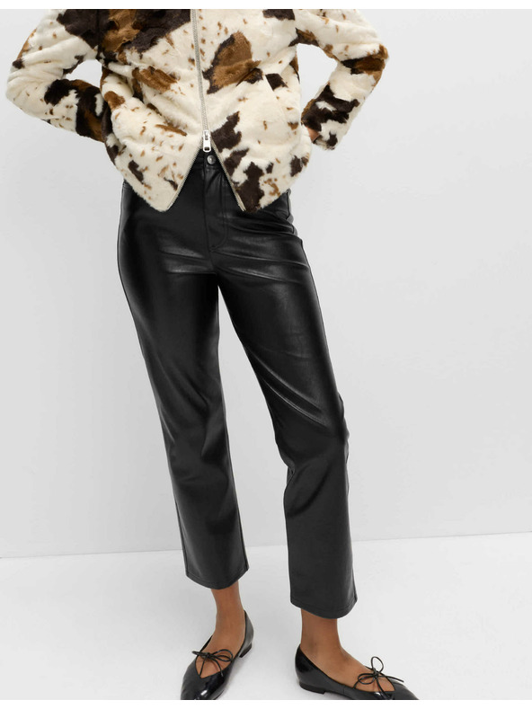 Marks & Spencer Nohavice z umelej kože s rovnými nohavicami Marks & Spencer čierna