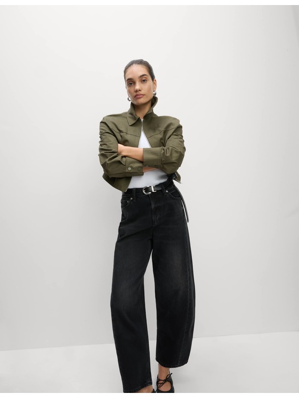 Marks & Spencer Rovné džínsy so stredne vysokým sedom Marks & Spencer čierna