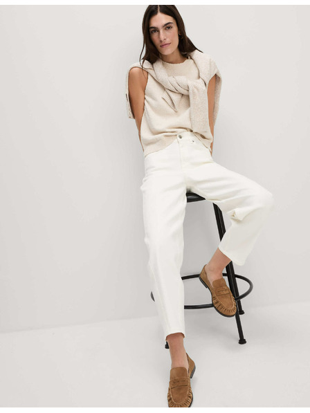 Marks & Spencer Džínsy s nohavicami mrkvového strihu ku člnkom a vysokým pásom Marks & Spencer smotanová