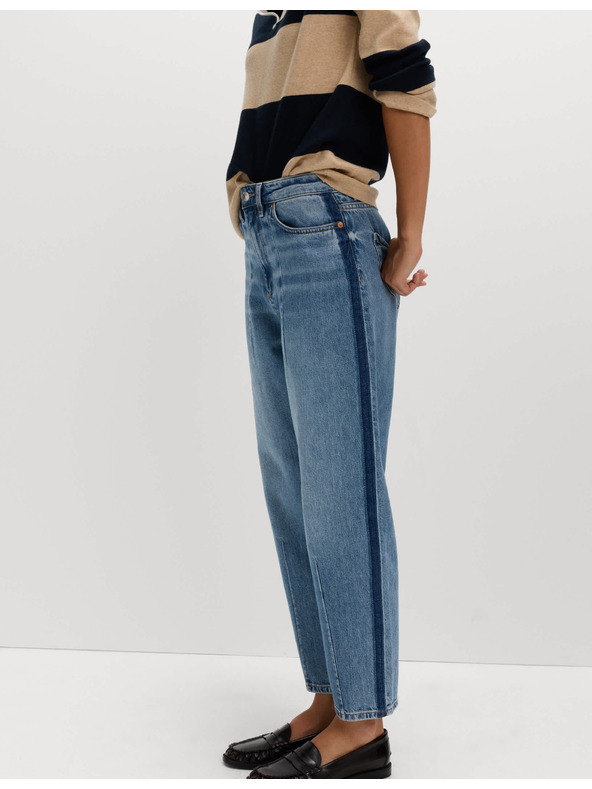 Marks & Spencer Džínsy s rovnými nohavicami, so stredne vysokým pásom a ozdobným detailom Marks & Spencer námorná modrá
