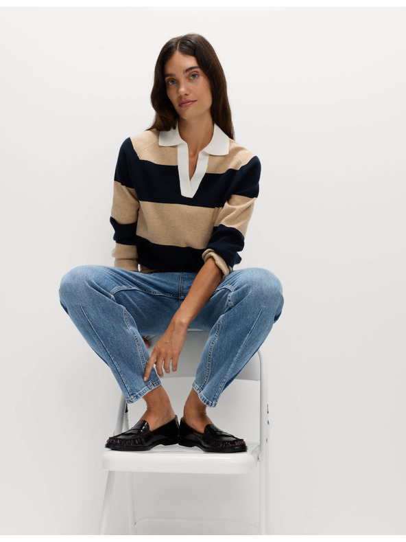 Marks & Spencer Džínsy s rovnými nohavicami, so stredne vysokým pásom a ozdobným detailom Marks & Spencer námorná modrá