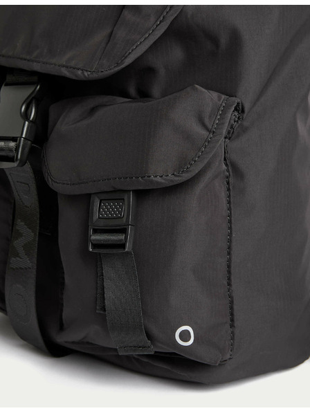 Marks & Spencer Batoh so stahovacou šnúrkou a viacerými vreckami Marks & Spencer čierna