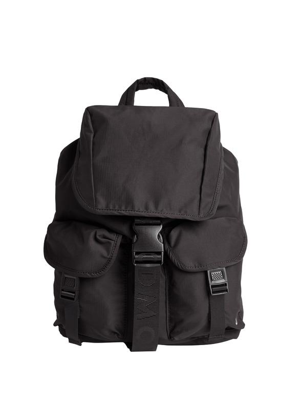 Marks & Spencer Batoh so stahovacou šnúrkou a viacerými vreckami Marks & Spencer čierna