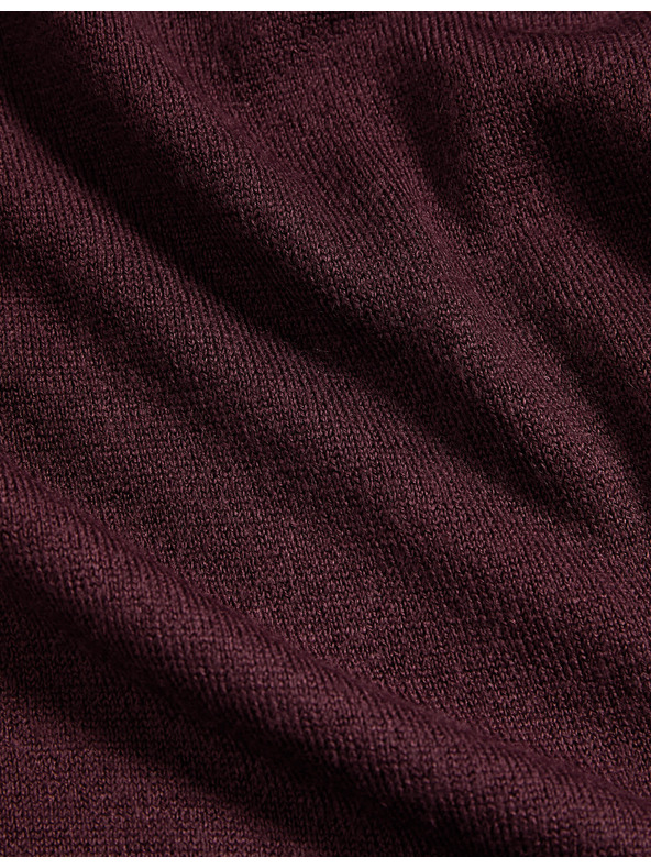 Marks & Spencer Mimoriadne mäkký sveter s výstrihom ku krku Marks & Spencer červená