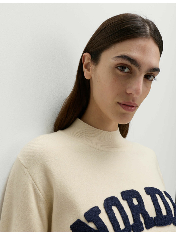 Marks & Spencer Sveter so stojačikom s nápisom Marks & Spencer smotanová