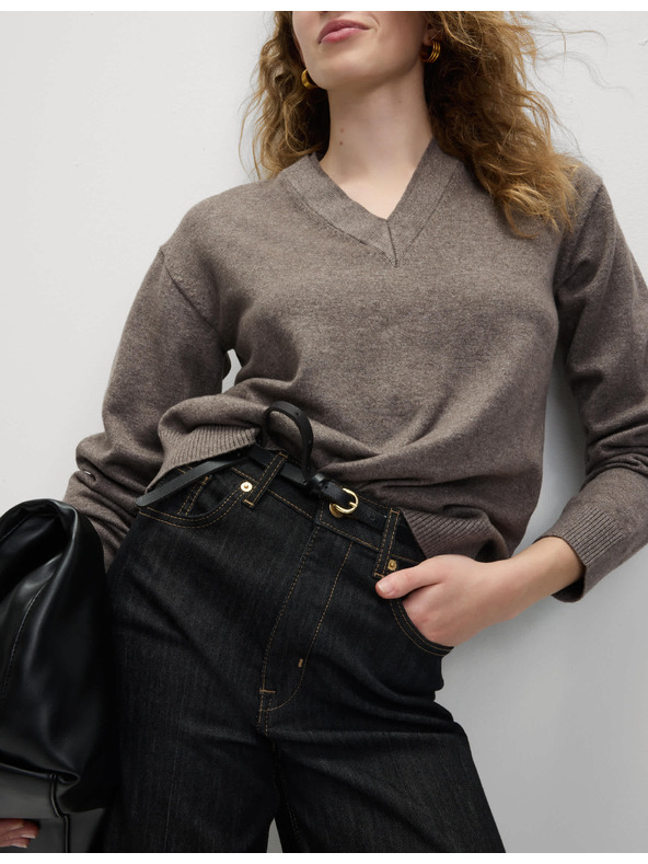 Marks & Spencer Sveter so výstrihom do V z kožušinovej priadze Marks & Spencer hnedá